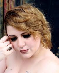 Noemi Danira (@mimiandlali)