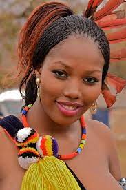 Suazilandia o esuatini, cuyo nombre oficial es reino de suazilandia o reino de esuatini (en suazi: 110 Swazi People Ideas Swazi Nguni Africa