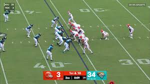 HIGHLIGHT | Miller Gets to Watson for Sack