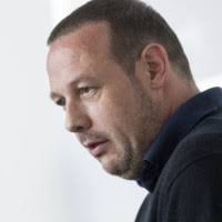 300+ perfiles de «Armenta»