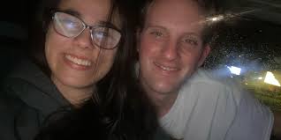 Raquel Tanida and Daniel Lovett's Wedding Website