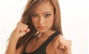 Karate Hottie' Michelle Waterson readies for Strikeforce debut