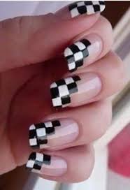 La combinación blanco y negro siempre es una opción segura sin importar el lugar a donde vayas, y si la añades unas cuantas piedras para hacerla más elegante ¿cuál de estos diseños de decoración de uñas con piedras ha sido tu favorito? Decoracion Y Disenos De Unas Modernas 2021 Blogmujeres Com