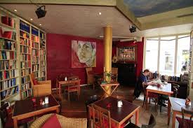 Cafe Goldmund In Koln Mehr Dazu In Unserem Cafe Guide Koln Home Decor Decor Home
