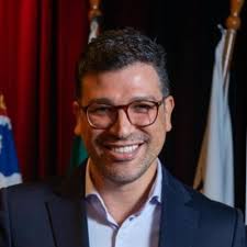 O Instituto Jurídico da Faculdade de Direito de Coimbra publicou o "Direito  da Eficiência Energética". (...) Se quisermos definir este Direito da  Eficiência Energética em poucas palavras teremos de o…