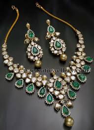 Diamond Set With Pear Shaped Emeralds Gold Jewellery Designs Artificial Jewellery Gold Jewelry Fashion Indian Jewellery Design Earrings Black Beaded Jewelry