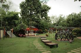 Explore the resort in a different light, and travel back in time with malagos calesa ride. Malagos Garden Resort And The Chocolate Museum In Davao