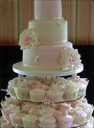 45 Beautiful Wedding Cake And Cupcakes Ideas Best Inspiration Wedding Cakes With Cupcakes Wedding Cupcakes Wedding Cakes