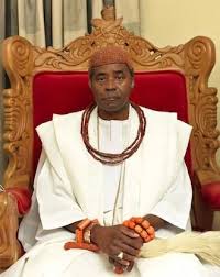 Nnaemeka alfred ugochukwu achebe is one of the richest kings in nigeria,he was born may 14, 1941. Top 10 Richest King In Nigeria Oasdom