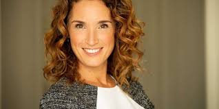 Infos, mag & sport ・ tous les jours à 13h sur tf1. Tf1 Qui Est Marie Sophie Lacarrau La Remplacante De Jean Pierre Pernaut