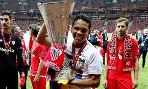 En mi página oficial de facebook, se suben videos, fotos, resultados, noticias. Carlos Bacca Dedicates Double Strike For Sevilla In Europa League Final Against Dnipro To God And My Family In Colombia Daily Mail Online