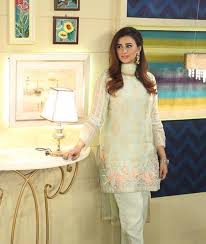 Madiha naqvi recently shared some beautiful snaps of her on instagram and she is looking madiha naqvi has certainly been a constant on our television screens, be it for her newscast or hosting. 183 6k Followers 345 Following 891 Posts See Instagram Photos And Videos From Madeha Naqvi Madeha Naqvi Fashion Women Womens Fashion