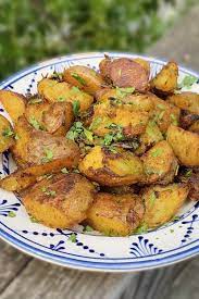 Internet Famous Crispy Potatoes Scheckeats Recipe In 2021 Crispy Potatoes Recipes Potatoes