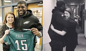 Emmanuel acho ретвитнул(а) tony evans. Philadelphia Eagles Fan Starts Twitter Campaign To Have Emmanuel Acho Take Her To Prom Daily Mail Online