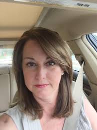 Hi, I'm 46 years old single woman, from Texas, USA. I enjoy intelligent  conversations and am looking for a companion who loves hanging out,  watching movies, and taking peaceful walks