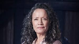 Rena Owens's Instagram, Twitter & Facebook