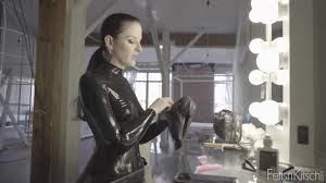 Rubberdoll Fetish Kitsch