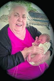 Carolyn Brammer's Instagram, Twitter & Facebook