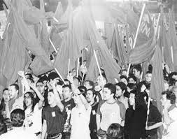 Σπούδασε παιδαγωγικά και στη συνέχεια συμπλήρωσε τις σπουδές της στο απθ, στον τομέα της. Diorismoi Sthn Prwtoba8mia Kai Deyteroba8mia Ekpaideysh Mesw Asep Paideia Rizospasths