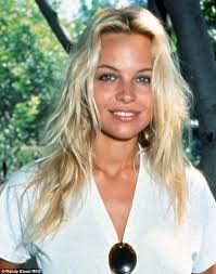 Pamela anderson is loving married life. Pamela Anderson S Make Up Artist On The Baywatch Beauty S Iconic Look Daily Mail Online