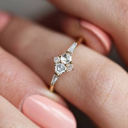Ivy Hexagon Diamond Cluster Ring - Art Deco Engagement Ring | Capucinne
