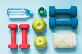 Souvent les femmes ont peur de trop manger le soir car elles pensent que tout va se stocker comme on se couche quelques heures après donc on ne fait pas d'effort physique. Pour Perdre Du Poids Vaut Il Mieux Bouger Plus Ou Manger Moins Planete Sante