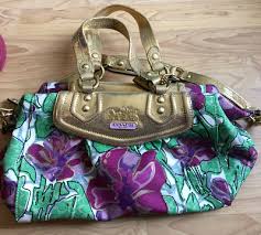 Our colorful fabrics come in stripe, floral and geometric designs, and our supplies include notions, foam and padding, and pillows. Coach Madison Floral Maggie Handbag Navy Multi Shoulder Bag Handbag F23351 23351 179 99 Picclick