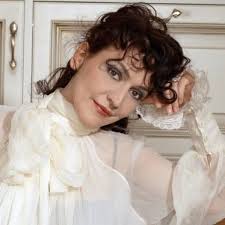 Anna-Roza Bistroff (@annarozabistroff) • Instagram photos and videos