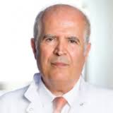 Op Dr Ahmet Icagasioglu Istanbul Da Goz Hastaliklari Alaninda Hastalarina Saglik Hizmeti Vermektedir Doktorlar Tibbi Gozler