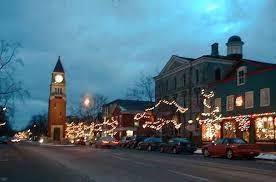 Niagara On The Lake Is Also Attractive During Winter Christmas Lights Niagara On The Lake Ferry Building San Francisco The Lakes