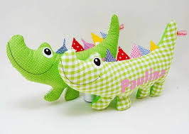 Video Diy Stoff Applikationen Richtig Verwenden Baby Kind Bei Dawanda Handgemachte Kuscheltiere Handgefertigte Spielwaren Tierkissen