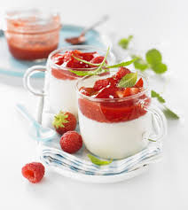 Panacotta Au Coulis De Fraises Et Framboises Recept Nagerecht Voedsel Recepten