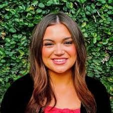 Alaina Olson's Instagram, Twitter & Facebook