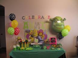 Baby birthday first birthday parties birthday party decorations first birthdays halloween decorations birthday ideas shrek wedding shrek e fiona diy crafts. Shrek Birthday Party Planning Ideas