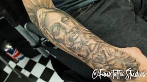 Imagine the excitement a common person must feel when they're accosted in a parking lot by this blog for a photo of their las vegas tattoo! Home Faux Tattoo Studios Vegas Temporary Tattoos