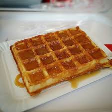 Suivi D Une Gaufre Caramel Au Beurre Sale Et Nutella Pour Lilhimitsu Foodporn Desert Waffles Food Breakfast Waffles