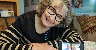 Penpals for 66 years from different continents finally meet