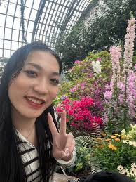 Hi all! I am planning to move to Chicago in August for graduate school and  ideally looking for female roommates in their 20s. Currently very flexible  with price and location but would