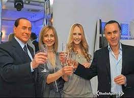 Find more noemi letizia news and information here. Noemi Letizia Dice Si La Prima Papi Girl Si Sposera Il Prossimo 23 Giugno