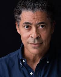 The Shield" Strays (TV Episode 2004)