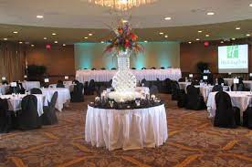 Holiday Inn Sioux Falls City Centre Wedding Holiday Inn Wedding Venues Falls City