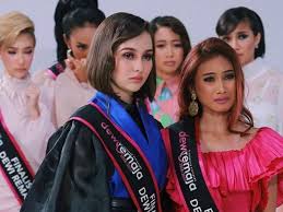 Jangan lupa tonton dendam aurora sebuah drama bersiri yang diadaptasi dari telenovela itali yang bertajuk tuscan passion. Pelakon Dendam Aurora