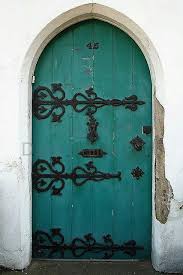 oude deuren zijn zo mooi turquoise door green door teal door