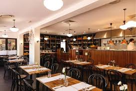 Elu « meilleur parc du monde », le puy du fou offre une multitude de spectacles grandioses. Restaurants