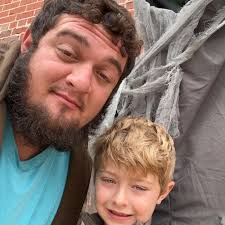 How to estimate the age and score of a deer?