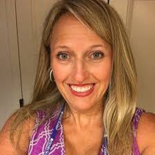 Rachael Sutton's Instagram, Twitter & Facebook