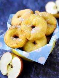 Oeuf Pomme Lait Farine Huile De Friture Levure Chimique Sel Recette Beignet Aux Pommes Beignet Aux Pommes Recette Beignet