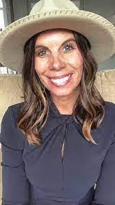 Denise Steinberg's Instagram, Twitter & Facebook