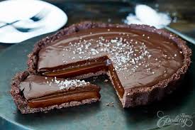 Recette Tarte Au Caramel Sale Au Chocolat Croute Au Beurre D Amande Recette Tarte Chocolat Caramel Recette Tarte Chocolat Tarte Au Chocolat