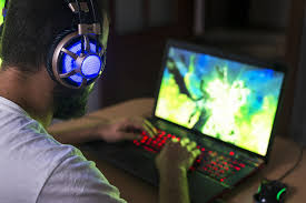 Ca intotdeauna in cazul acestor dispozitive, care pana relativ recent erau echipate destul de rar sa faca fata cerintelor tehnice pentru a suporta jocuri foarte complexe. Cel Mai Bun Laptop De Gaming Top 15 Modele Hp Asus Lenovo